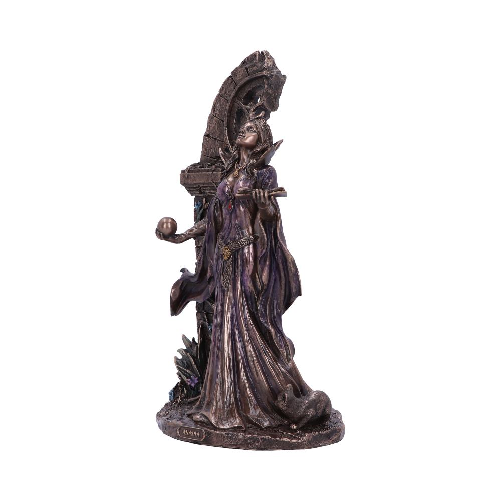 Aradia The Wiccan Queen of Witches 25cm