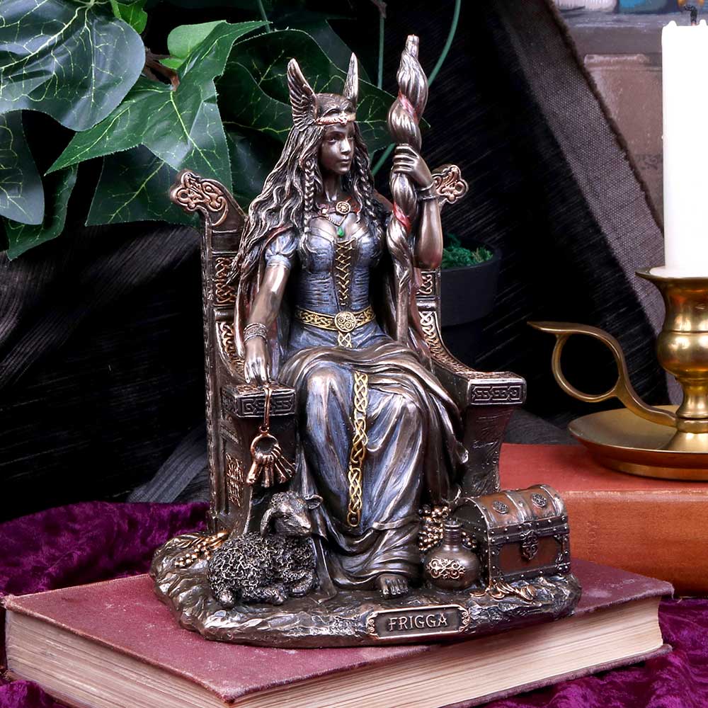 Frigga Goddess of Wisdom 19cm